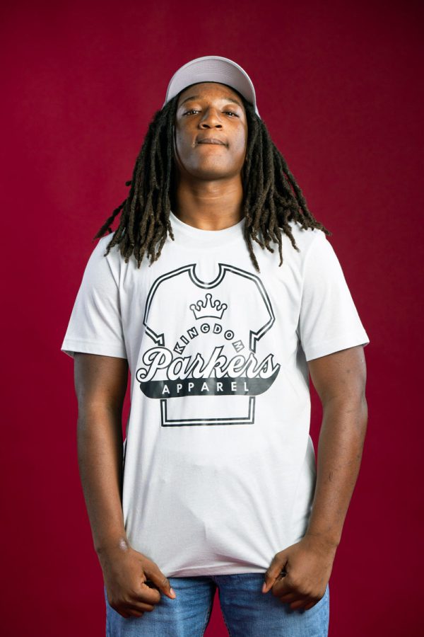 Completion 7 - Big T-Shirt Logo